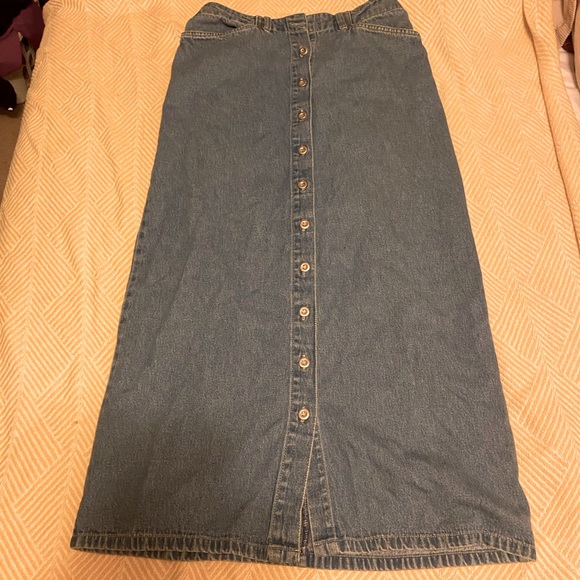 Vintage Button Up Denim Maxi Skirt - Picture 6 of 12